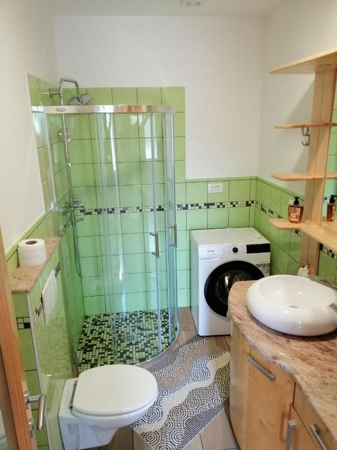 Deno Apartment Podgrad  ภายนอก รูปภาพ
